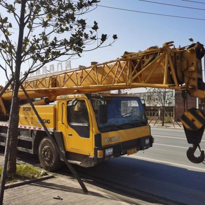 孝昌吊車(chē)出租司機(jī)教你如何防止吊車(chē)使