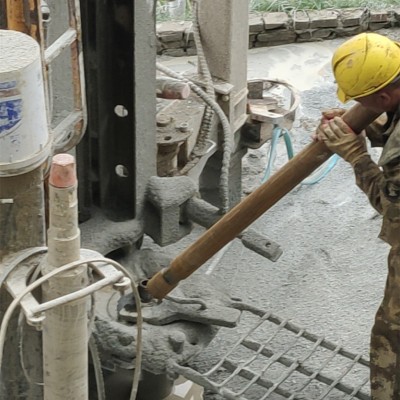 機(jī)鉆深水井PK人工挖井，機(jī)鉆井能夠使