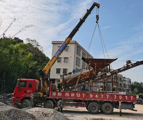 吊車出租按小時計費，夜間價格有區別嗎？-- 陽春市漠陽吊車服務部